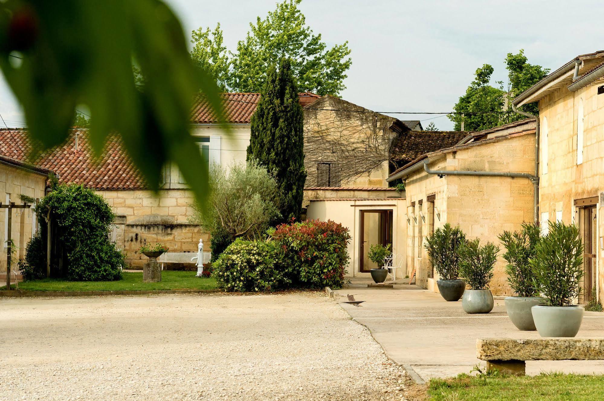 Chateau La Mothe Du Barry Moulon-sur-Dordogne Екстериор снимка